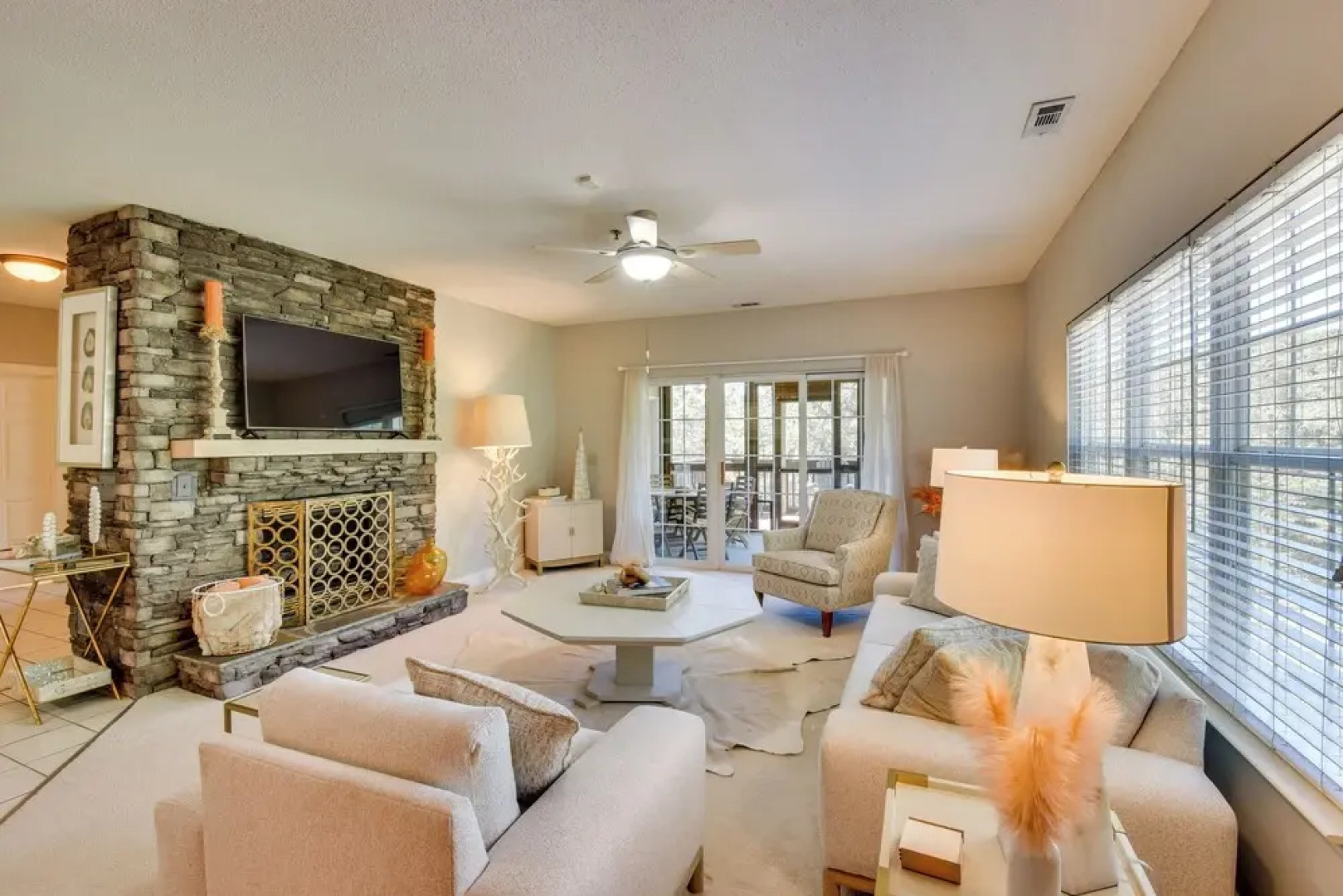 Kingwood Resort Condo w/ Golf Course Views!