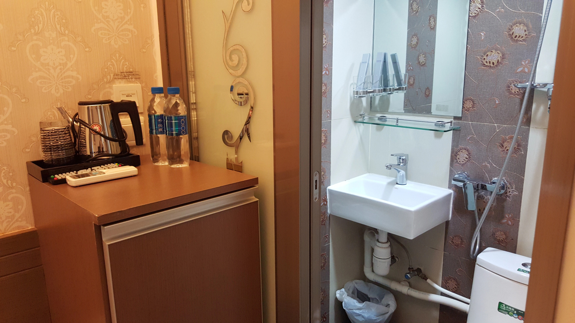 Seasons Hotel - Causeway Bay