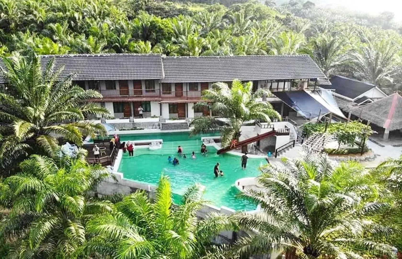 Embun Resort Lake Sahom