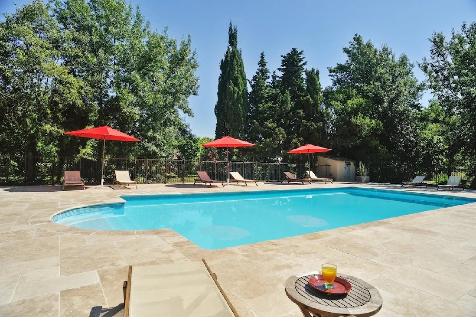 Mansion With 5 Bedrooms in Grans, With Pool Access, Furnished Garden a