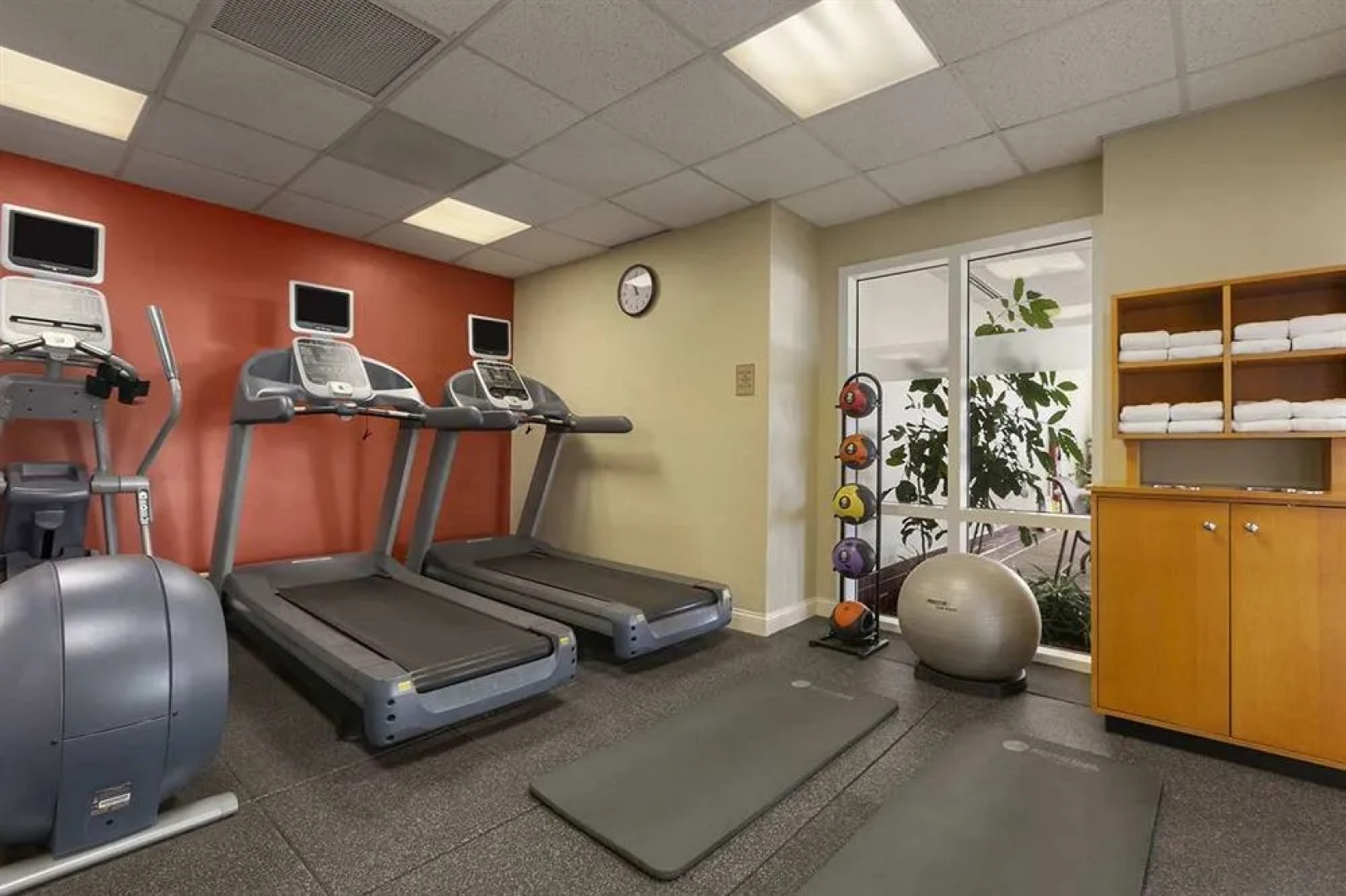 Embassy Suites by Hilton Pittsburgh International Airport