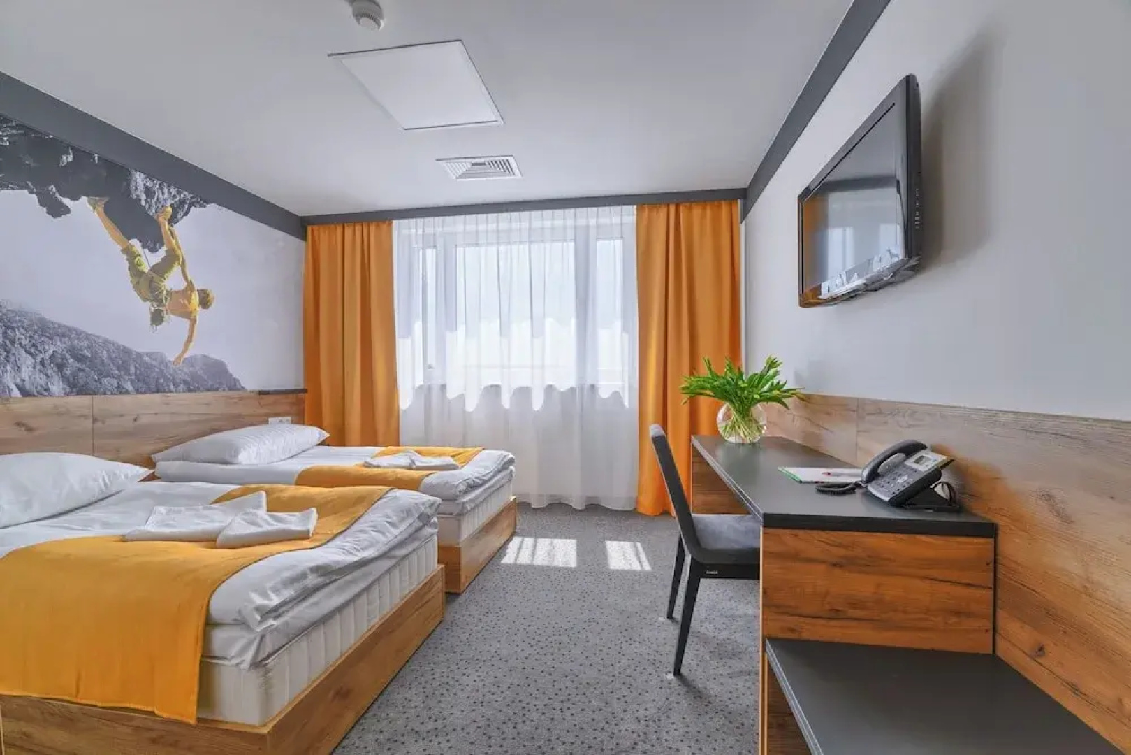 Scout Hotel