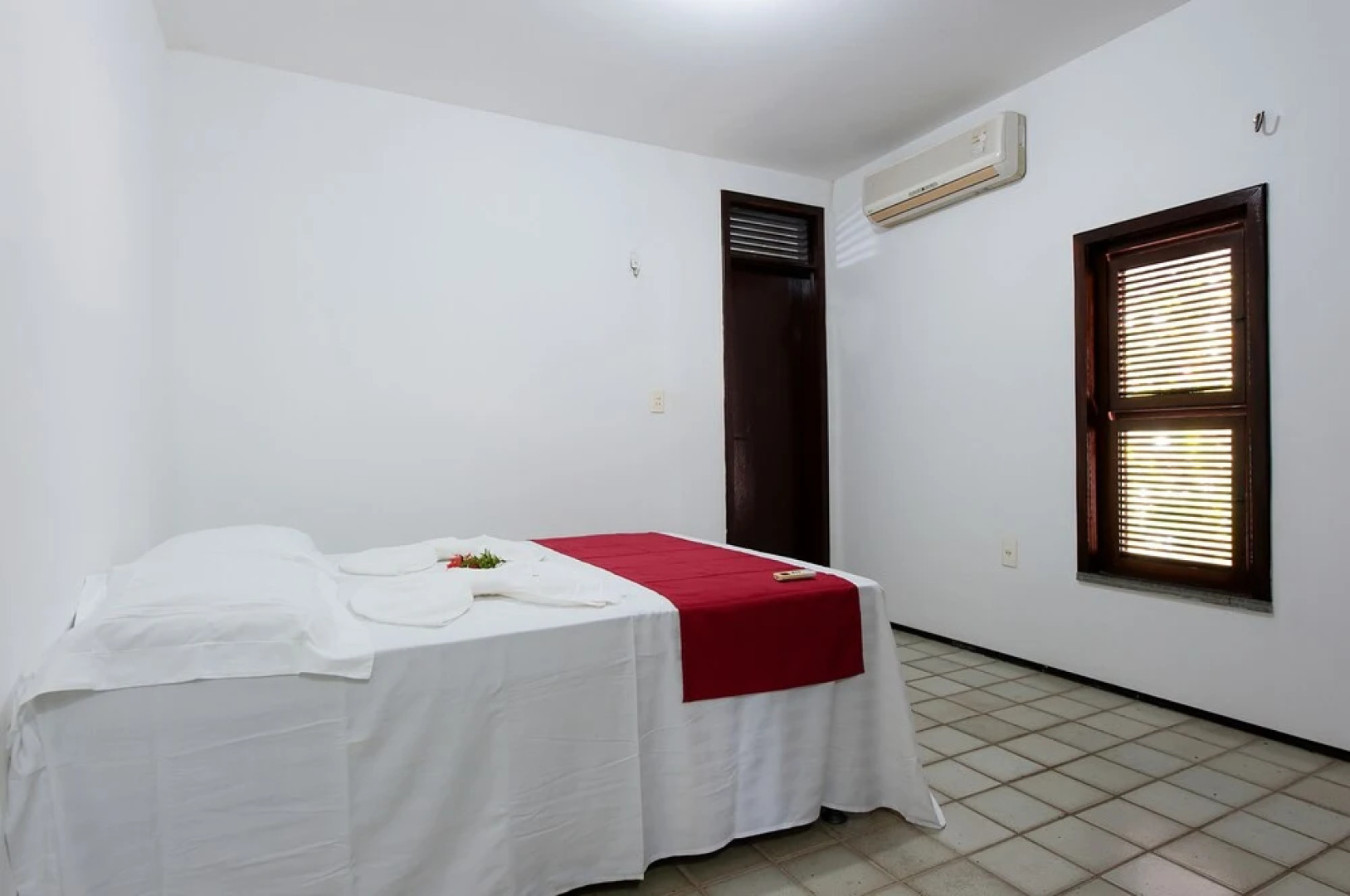 Casa com excelente localização no centro de Cumbuco