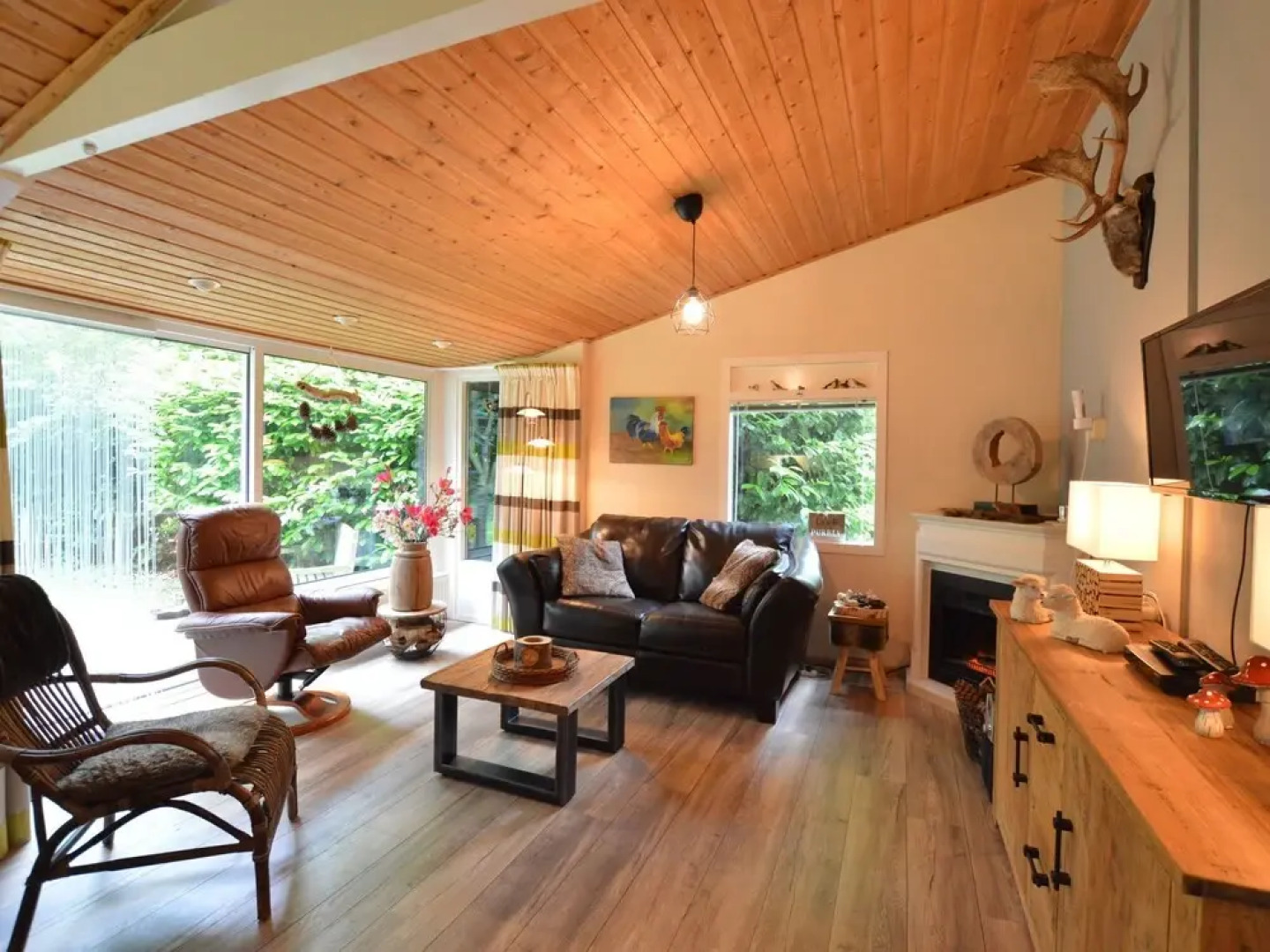 Picturesque Cottage on Park Hunzebergen