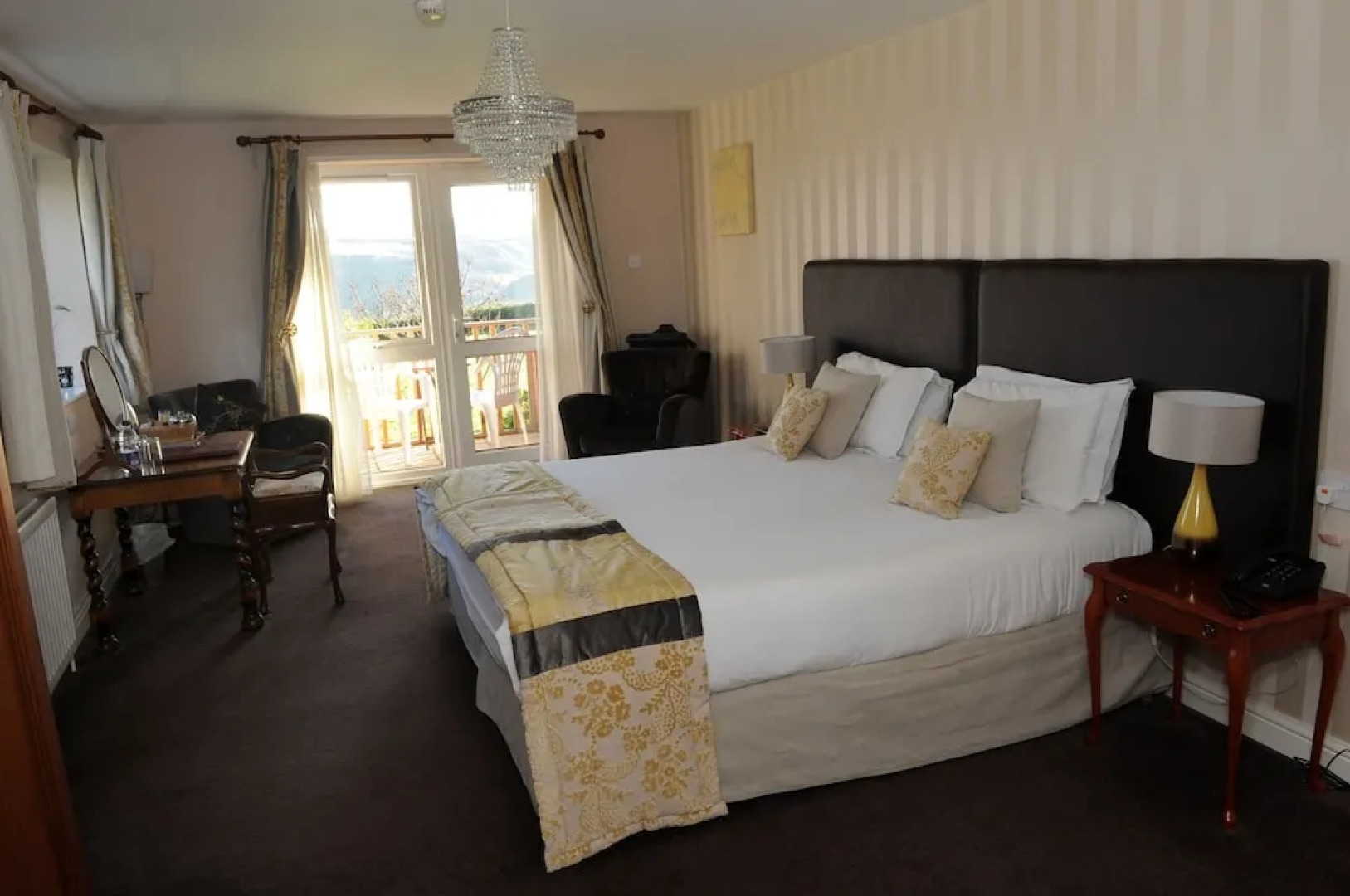 The Cliffemount Hotel