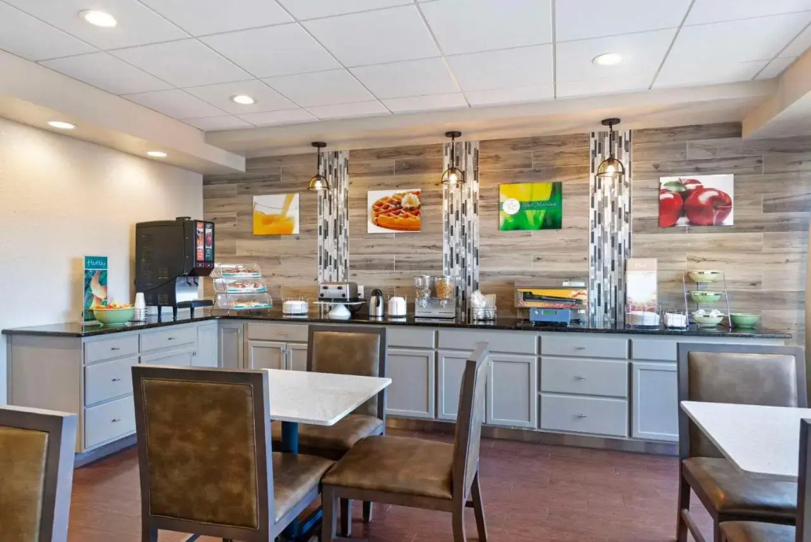 Holiday Inn Express Valley W Point Area