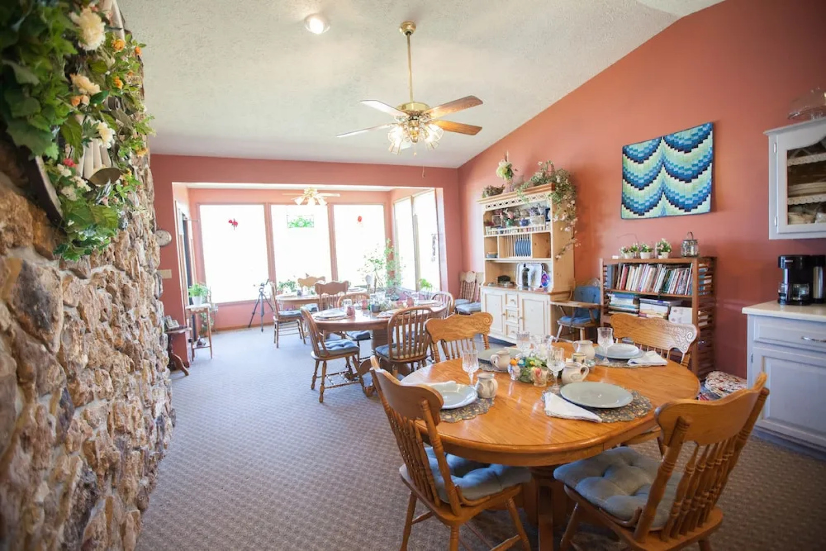 Red Bud Cove Bed & Breakfast Suites