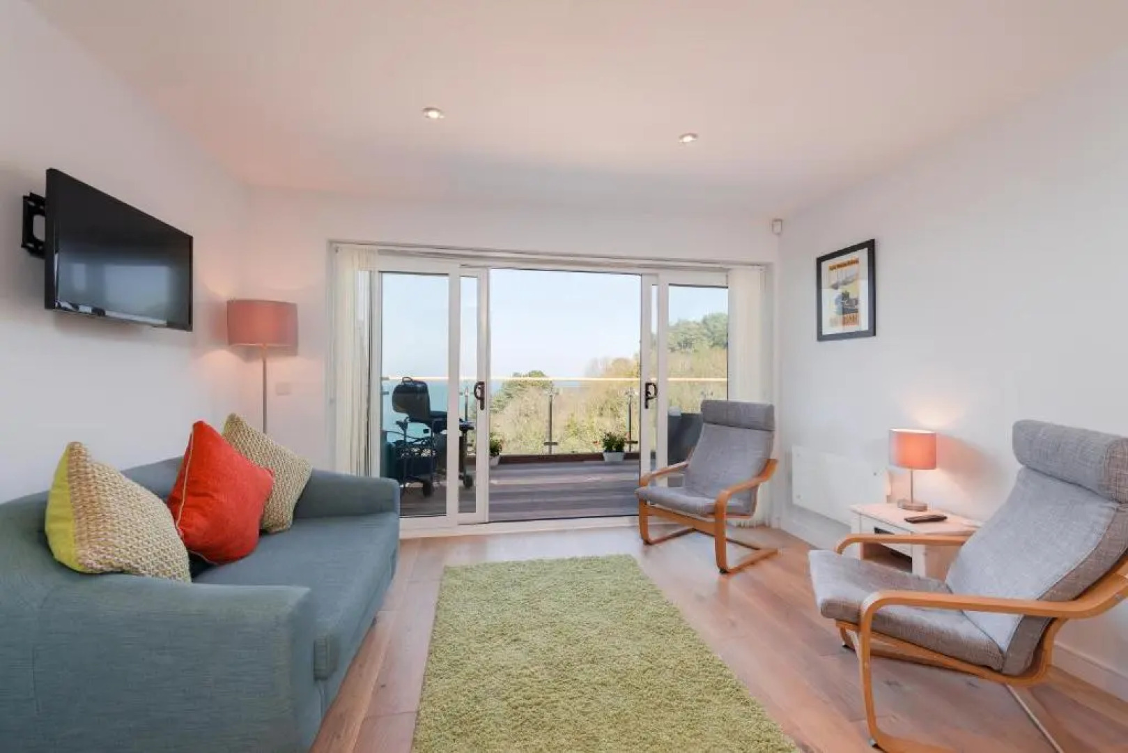 Avocet 2 at The Cove - Stunning Sea Views, Heated Pool and Parking