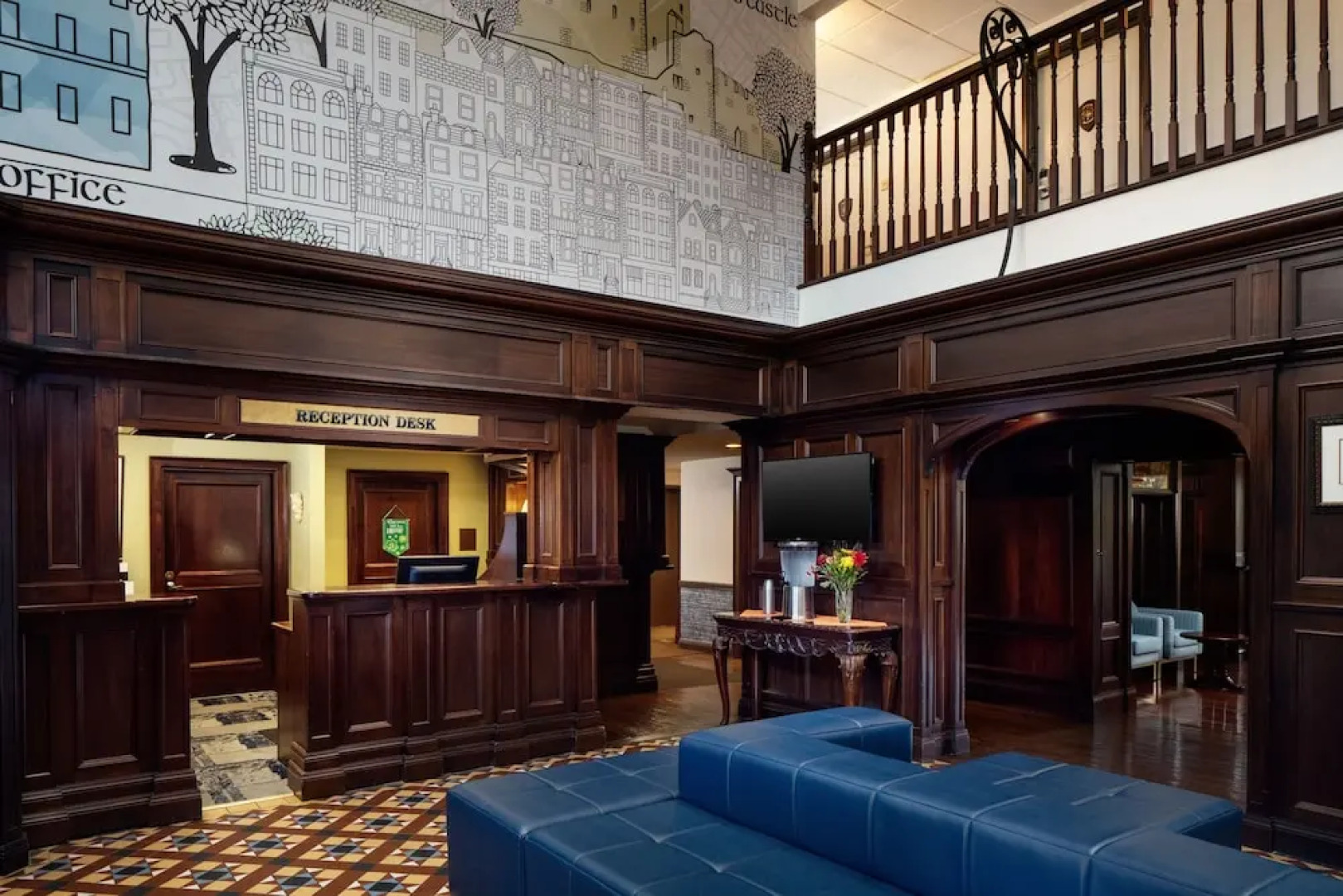 Irish Cottage Inn & Suites