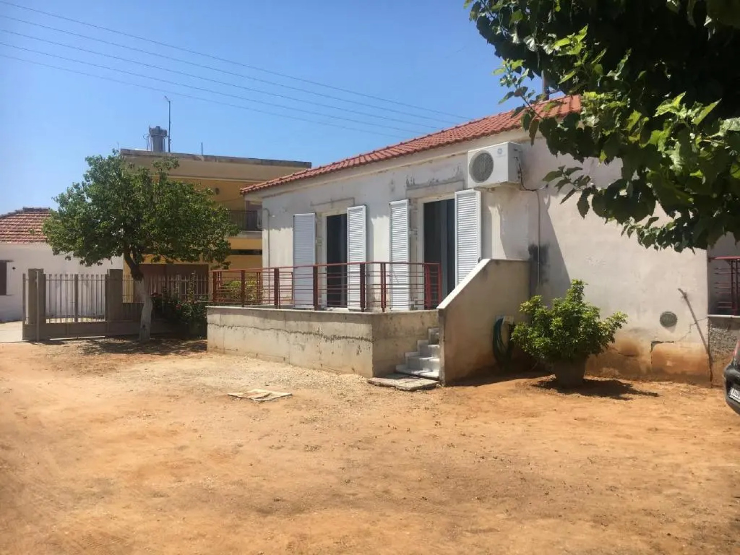 Dimitras and Thalias house