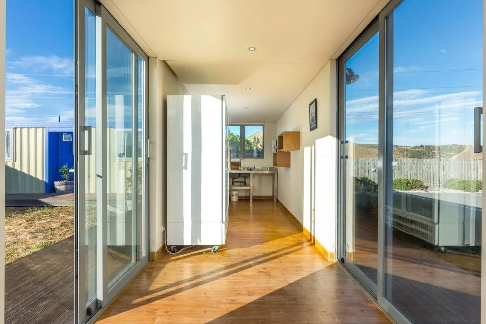 Riverlands Roadhouse Motel