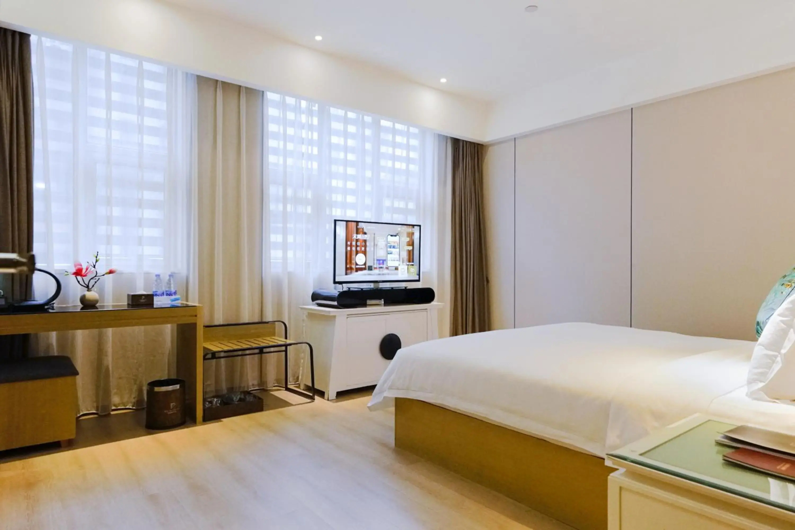 Paco Hotel Tiyuxilu Metro Guangzhou-Free Shuttle Bus during Canton Fair