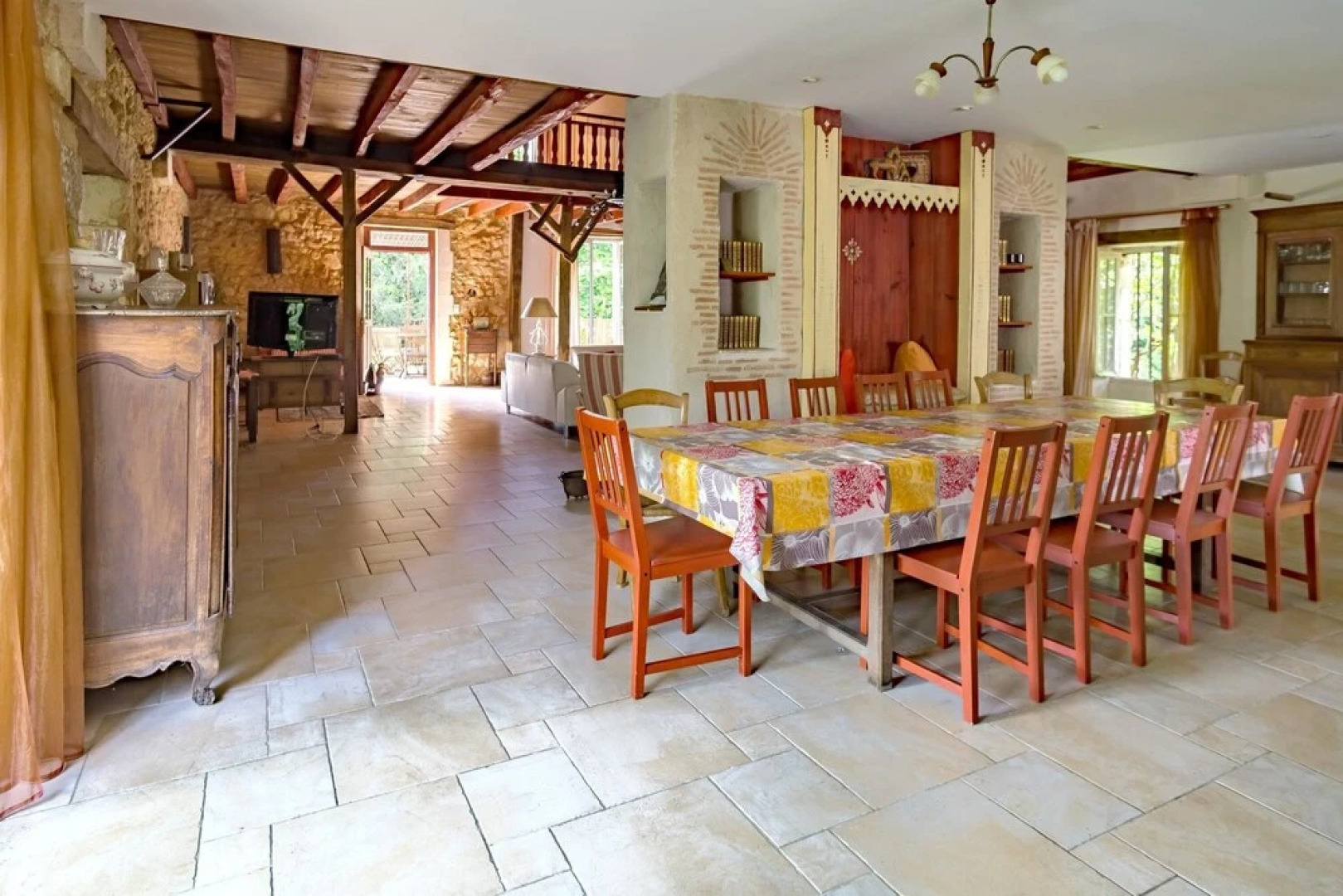 Villa With 6 Bedrooms in Mussidan, With Private Pool, Enclosed Garden