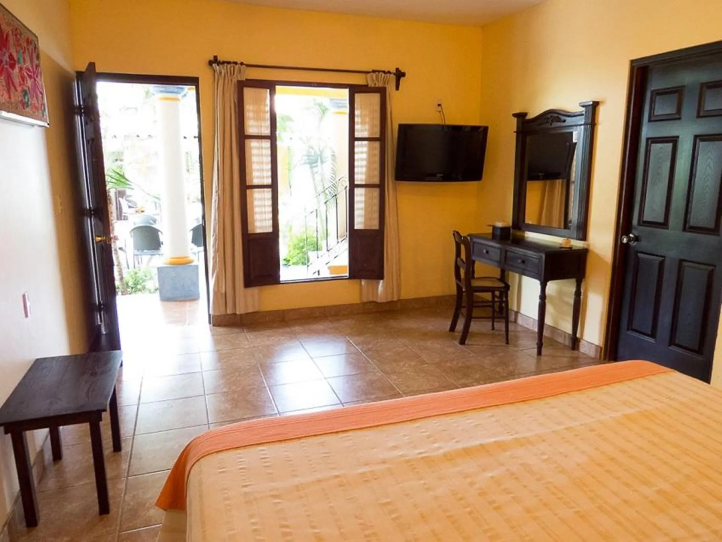 Hostal El Patio
