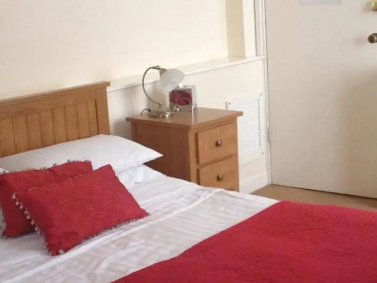 Cross Street Guesthouse