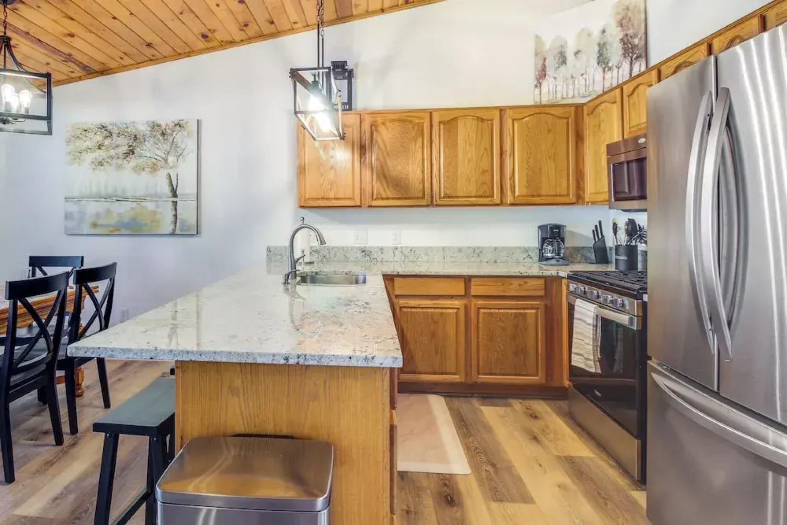 Walk to City Park: Family-friendly Show Low Home