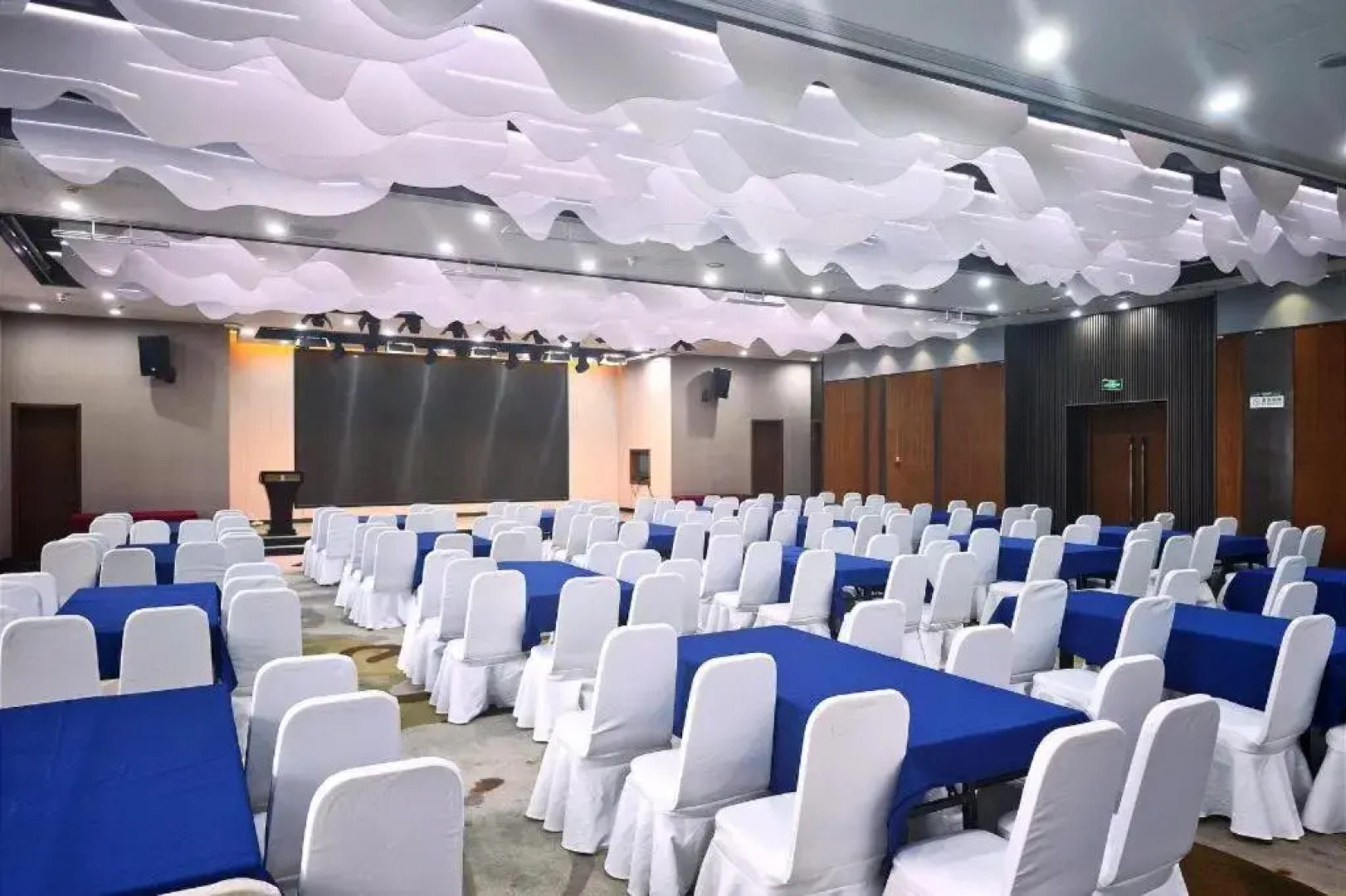 【locals】Taian Taishan District Baolongcity Square