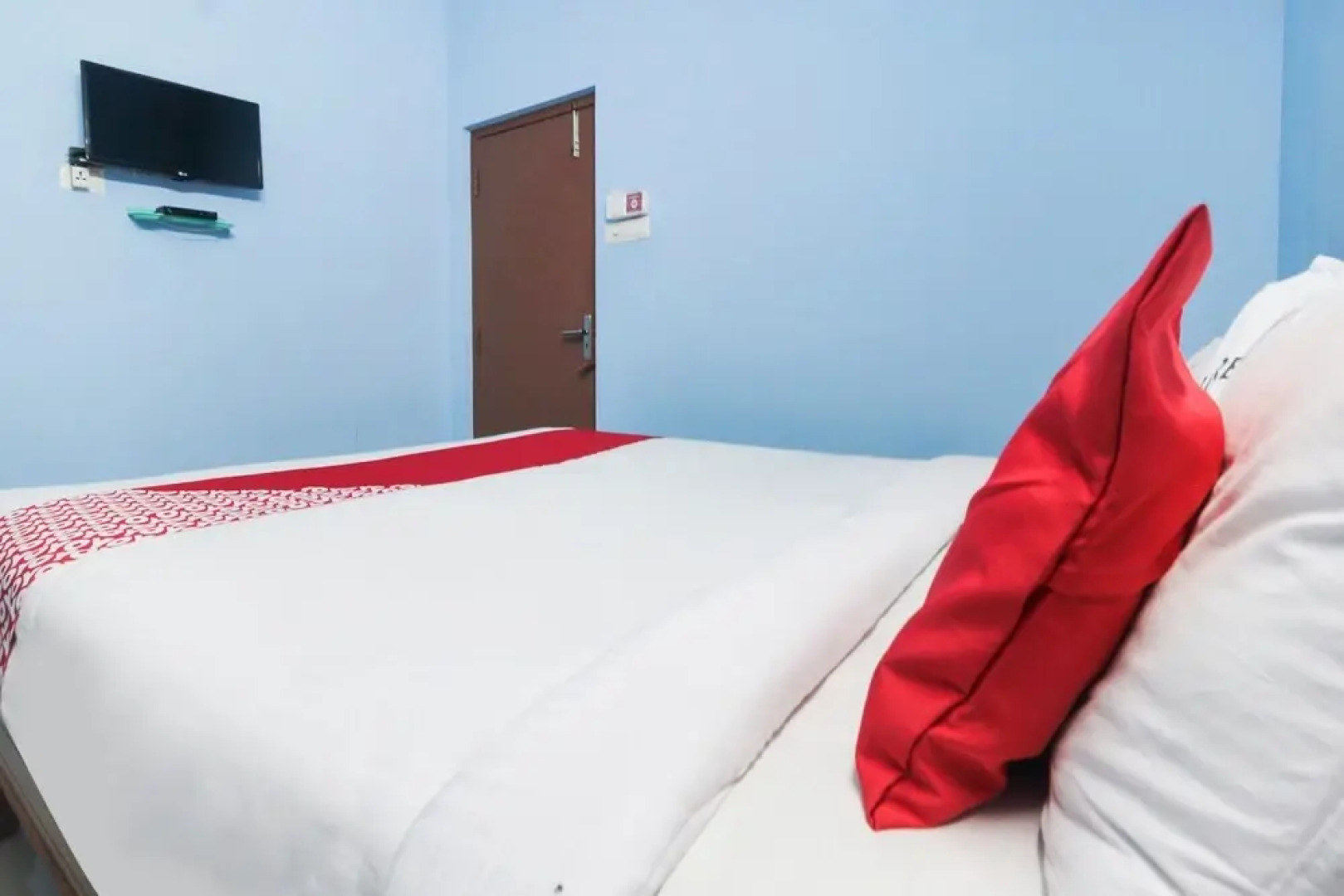 OYO 8053 Banu Residency