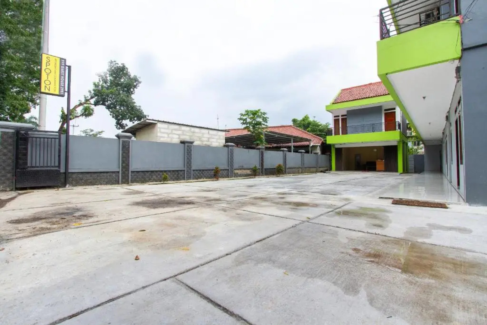 SPOT ON 2891 999 Guest House