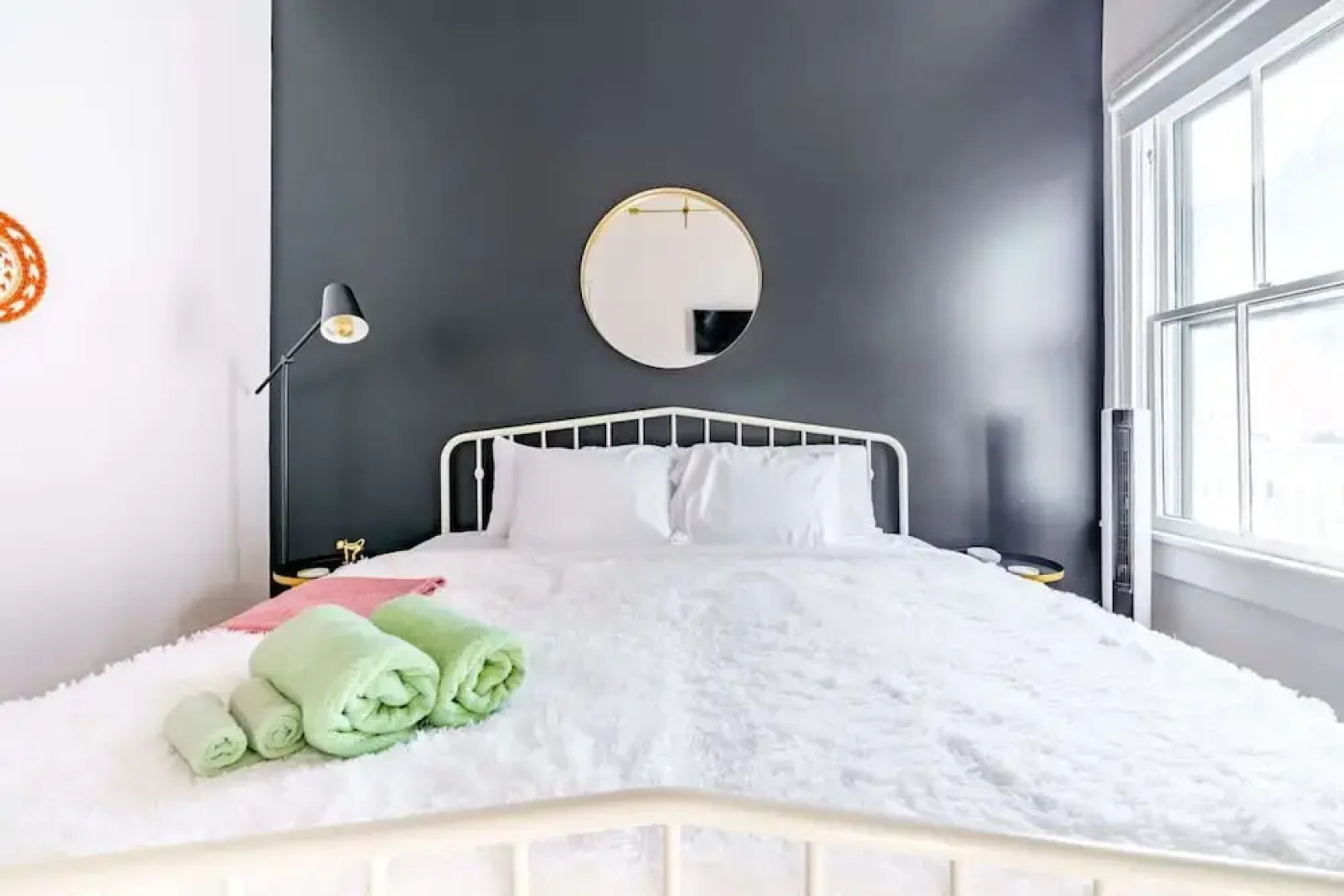 Prime Location Top Rated Clean Parking Free