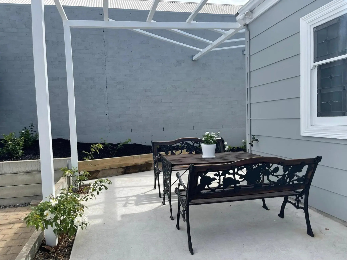 The Manor Apartments