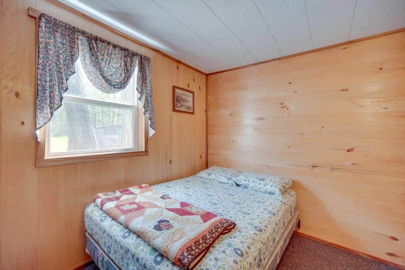 Stone Lake Cabin w/ Private Deck & Fire Pit!