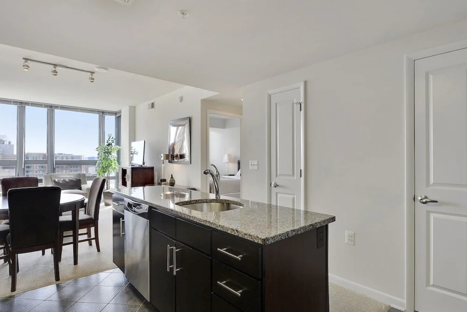 Bridgestreet Millennium Metropolitan Park