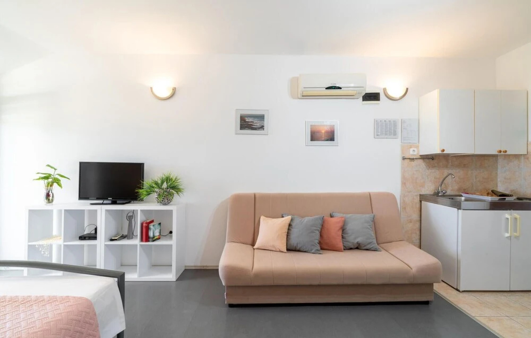 Stunning Home in Vela Luka With Wifi and 4 Bedrooms