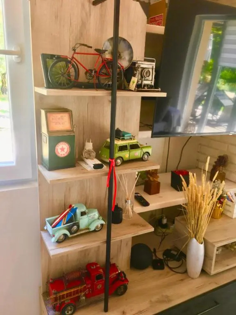 Anna's cottage house