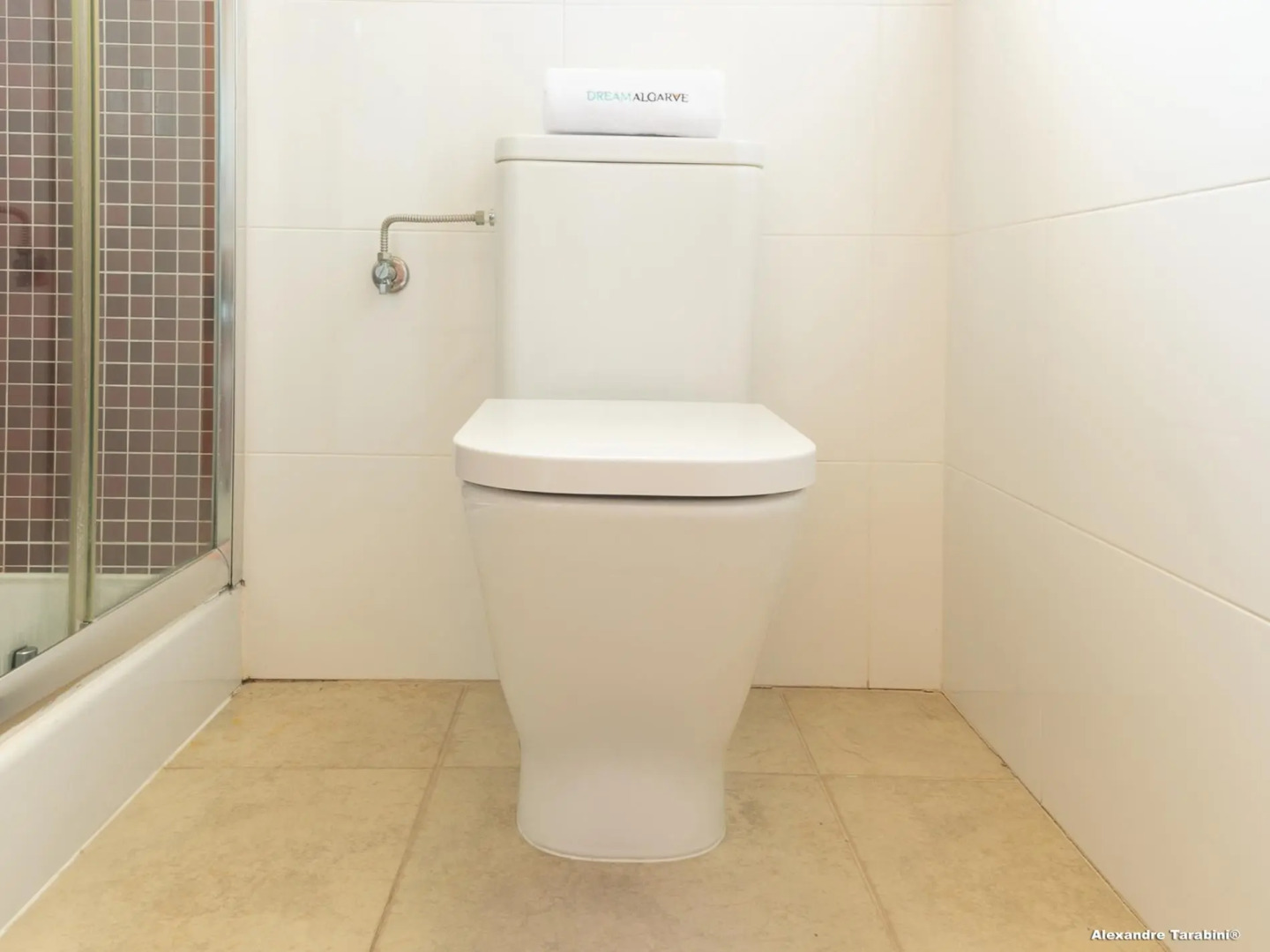 C04 - Pool View 3 Bed Apartment