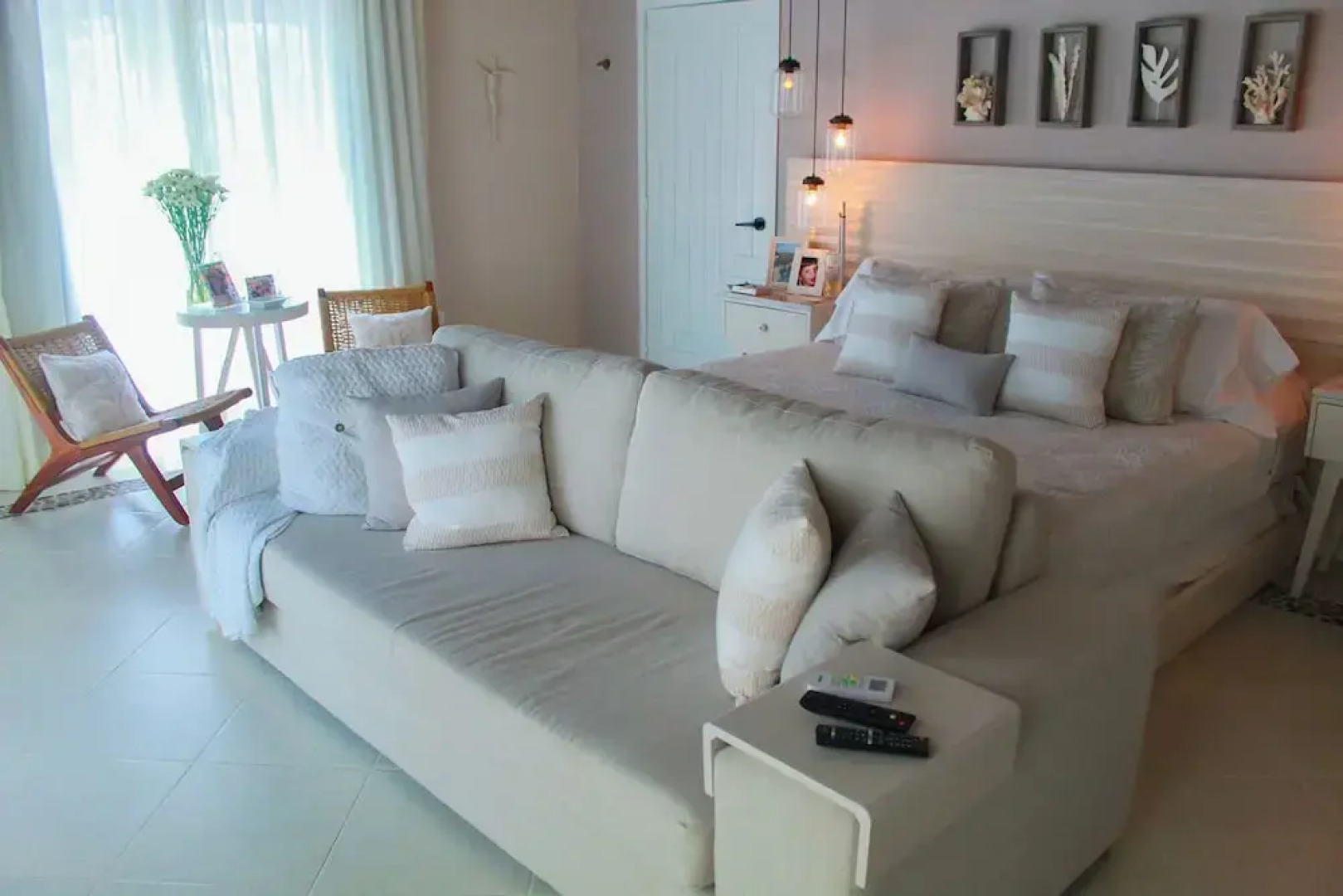 Esciros Luxury Villa