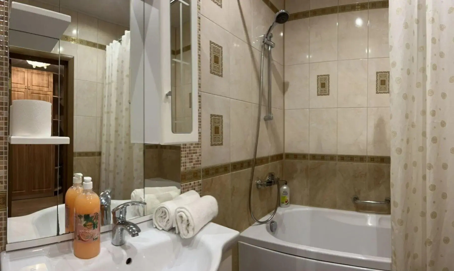 Апартаменты на улице Дуки 75