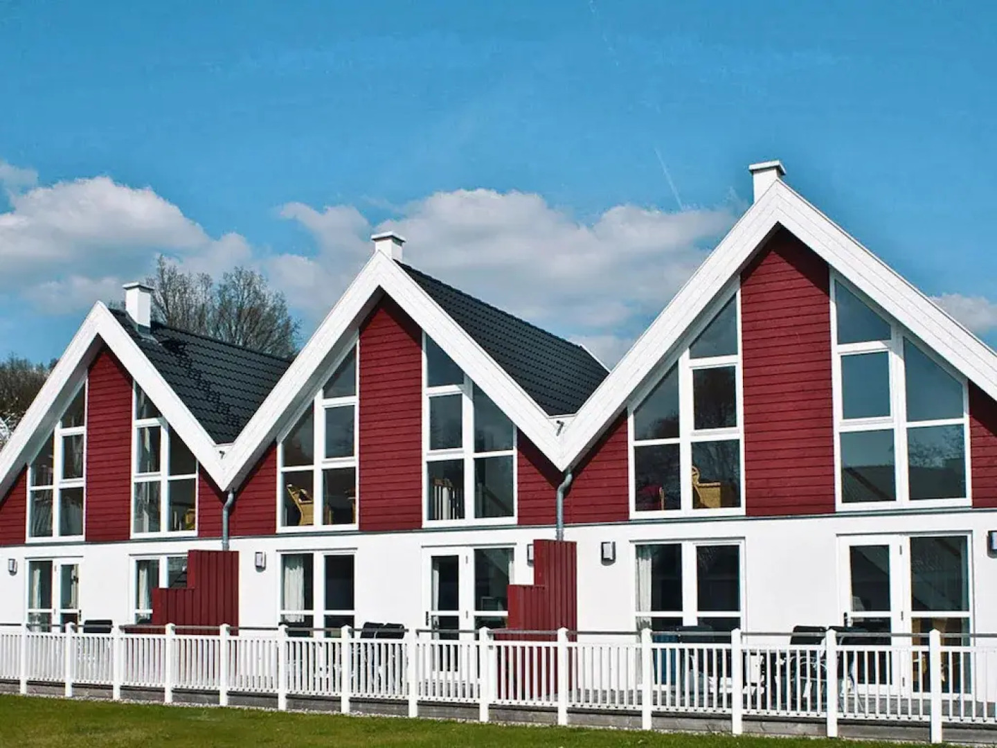 Terraced houses in the Bad Saarow Castle Park, Bad Saarow