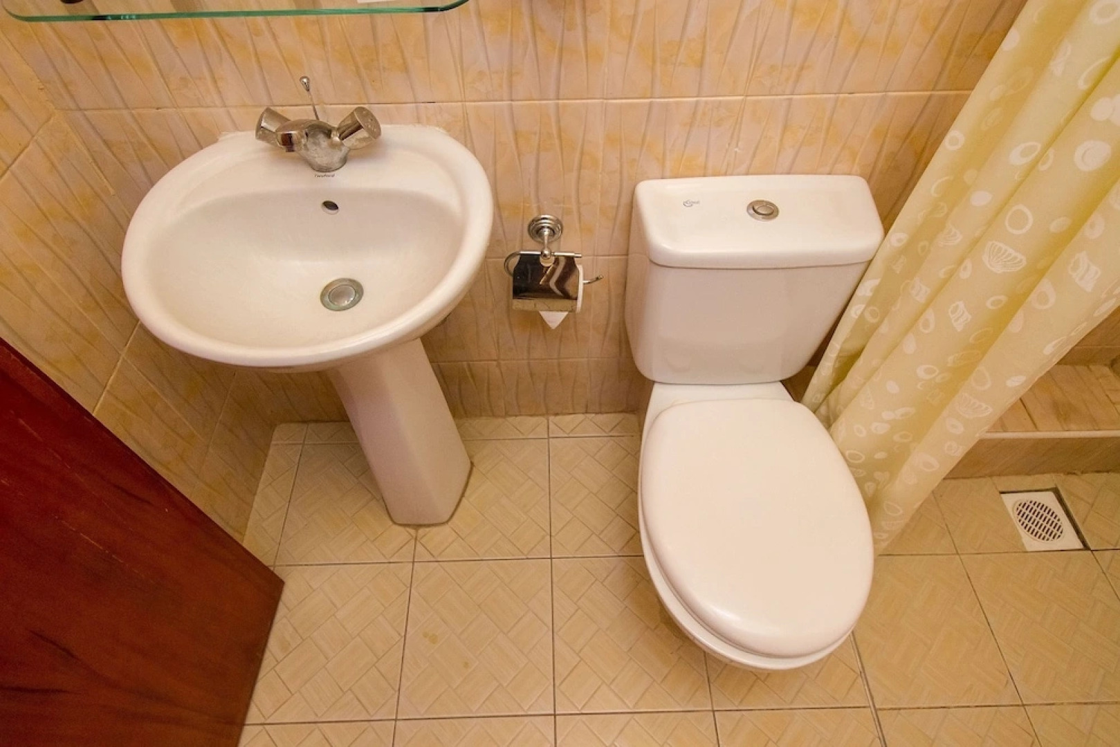 Seasons Airport Hotel