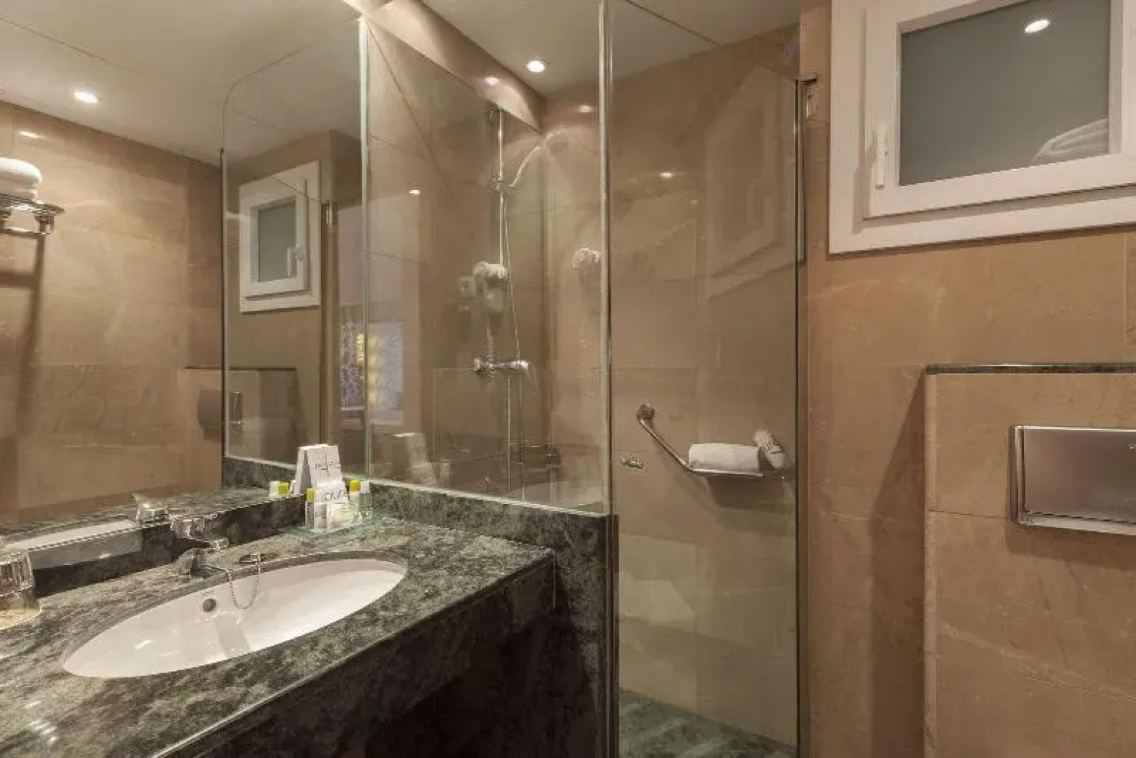 Canyelles Marina 3000