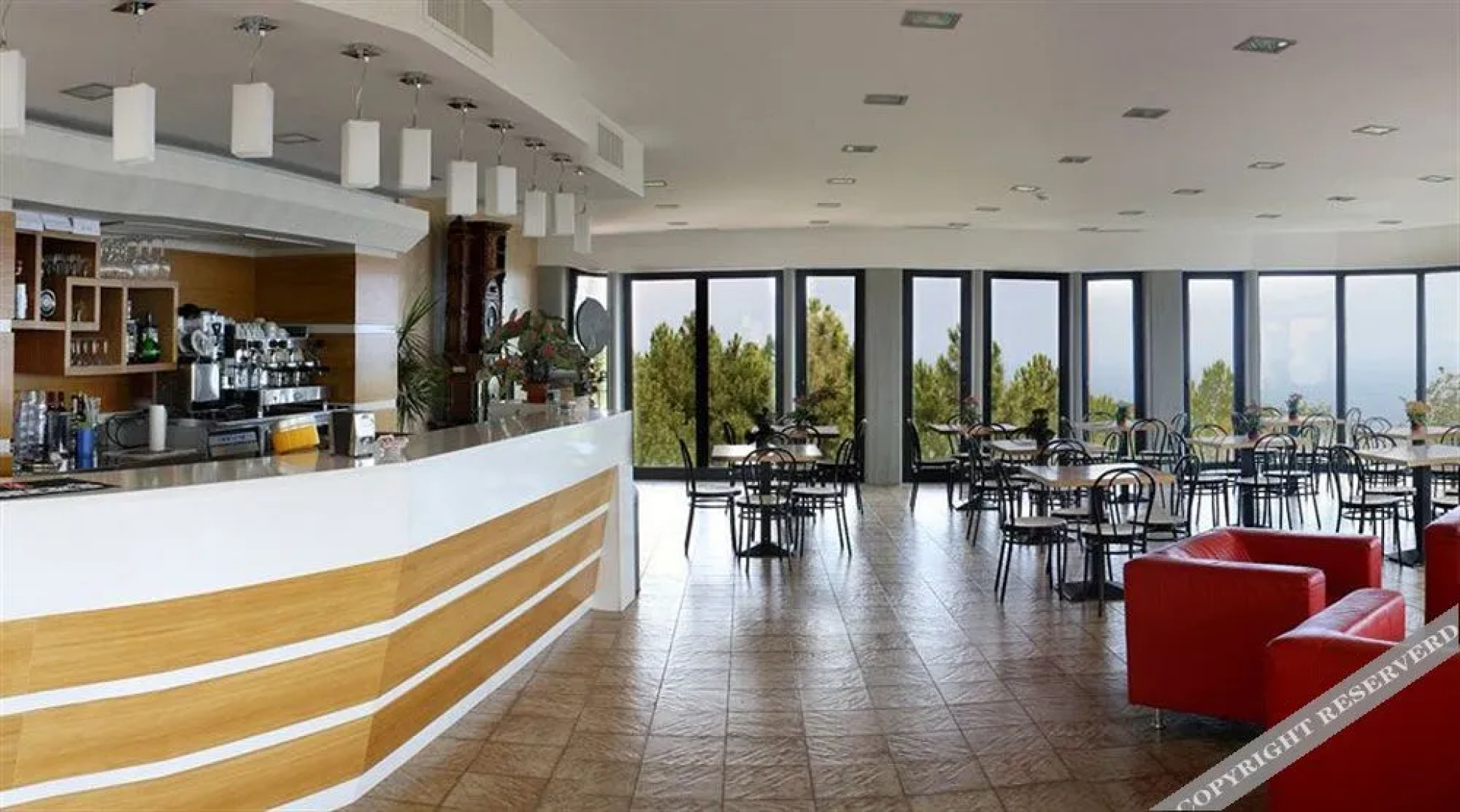 Emmaus Hotel