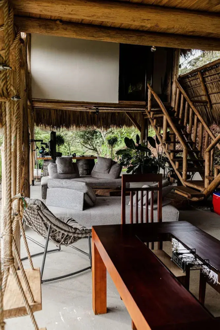 Rustic Ranch in the Paradise