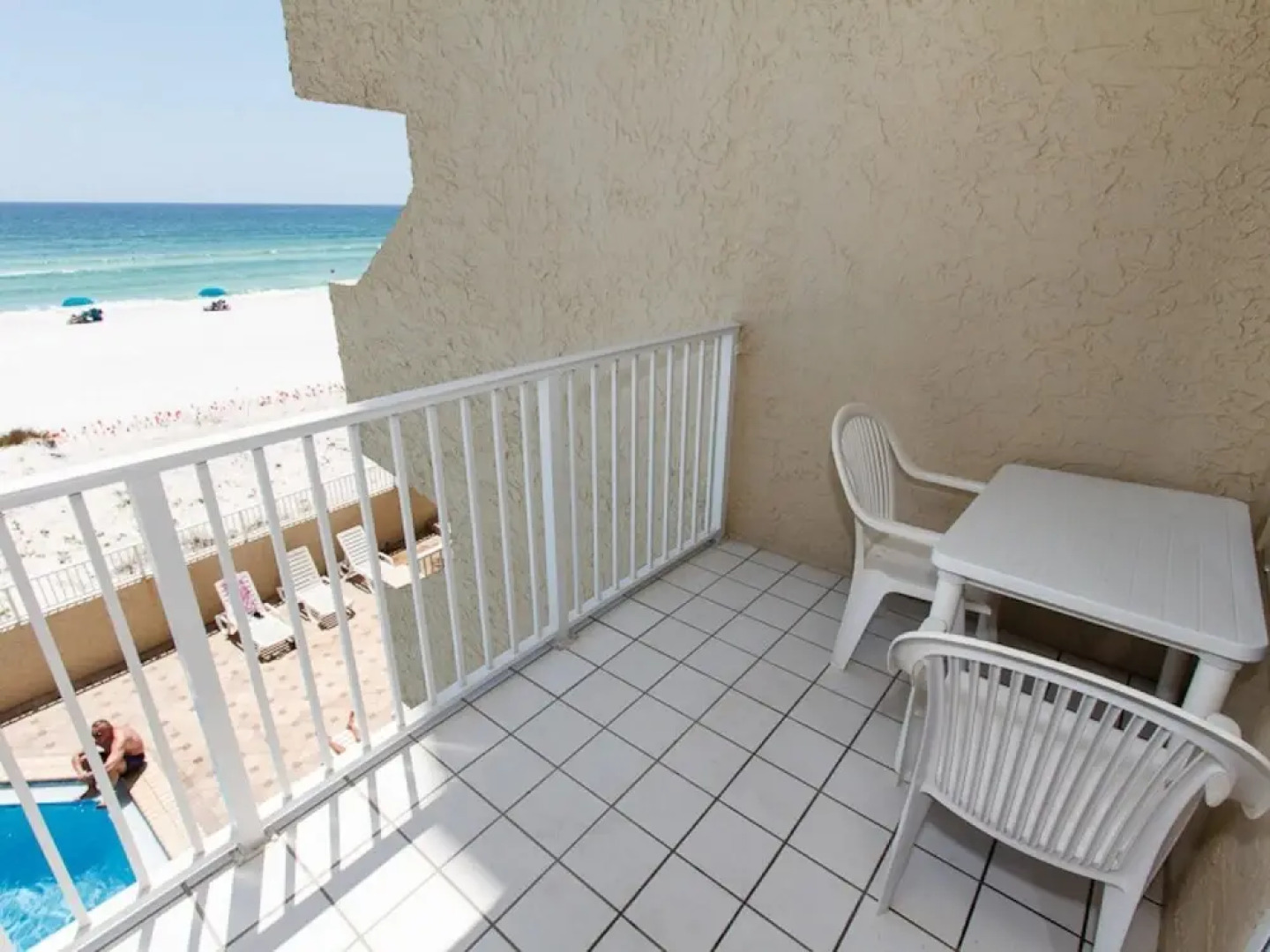 Island Echos 3L by RedAwning