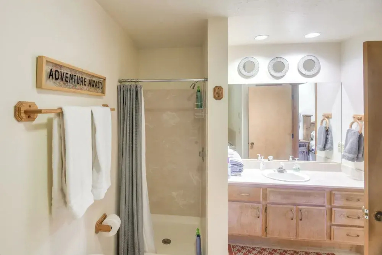 2 Mi to Sun Valley Resort: Walkable Condo!