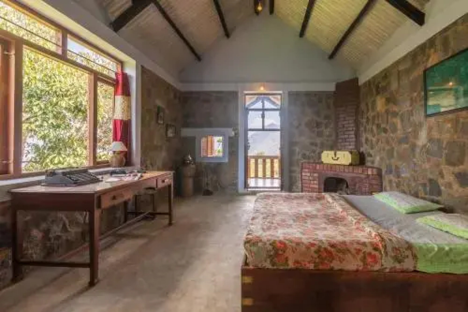 Wild Walkers by Vista Rooms