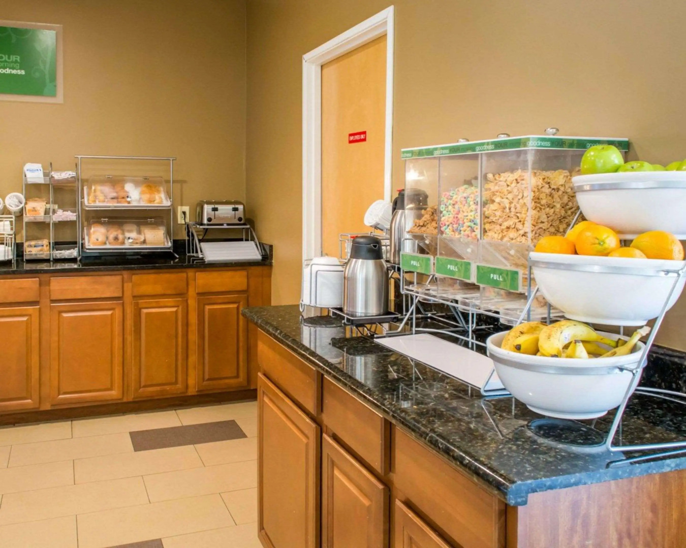 Quality Suites Waldorf