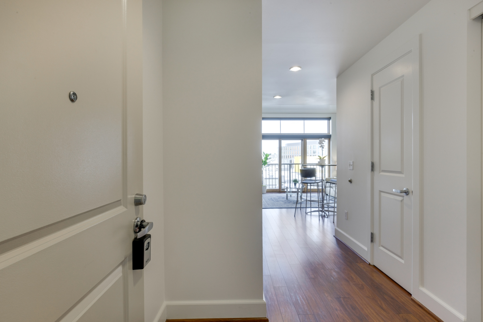 Modern 1BR Apartment - Downtown Location