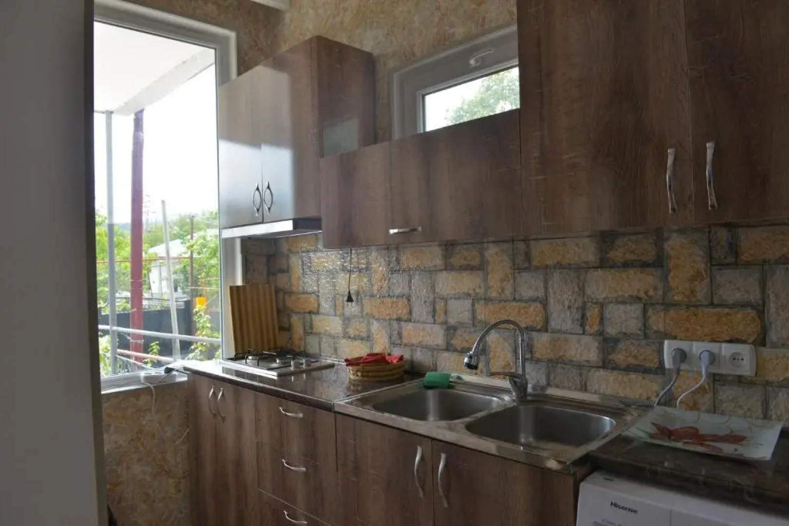 Surami Guest House - სახლი სურამში