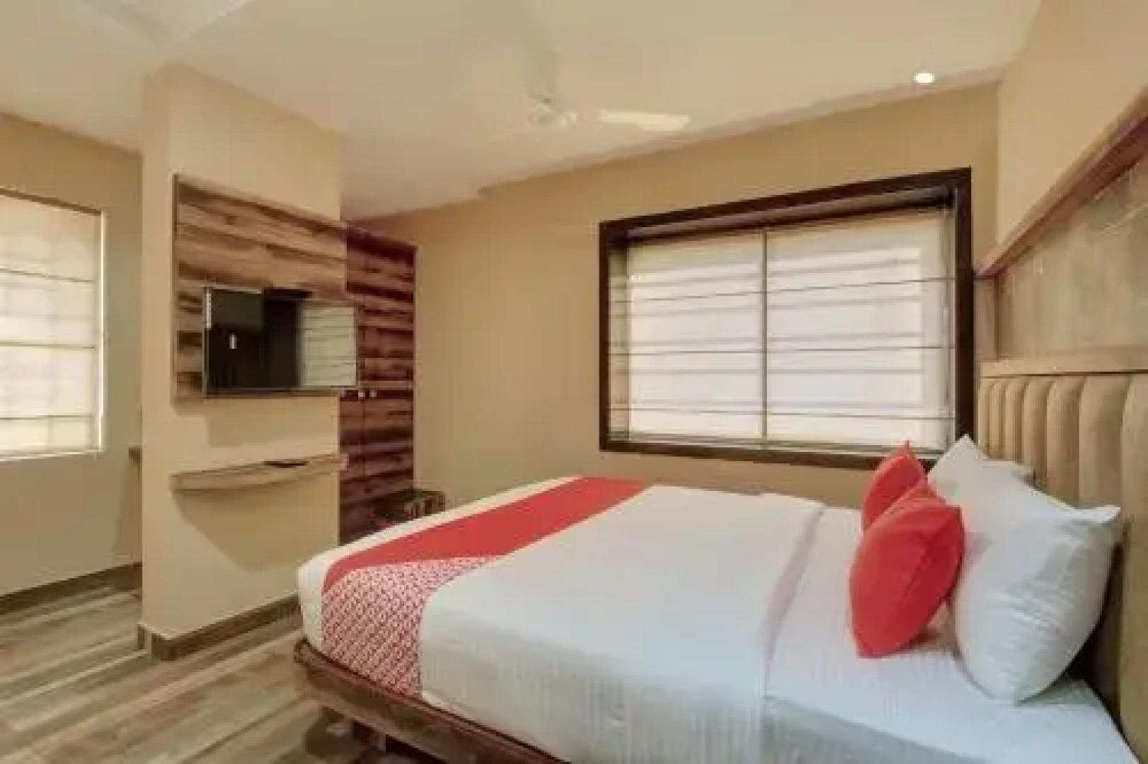 Laxman Residency by OYO