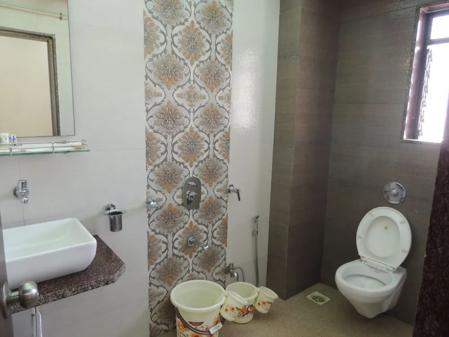 Hotel Kashish International