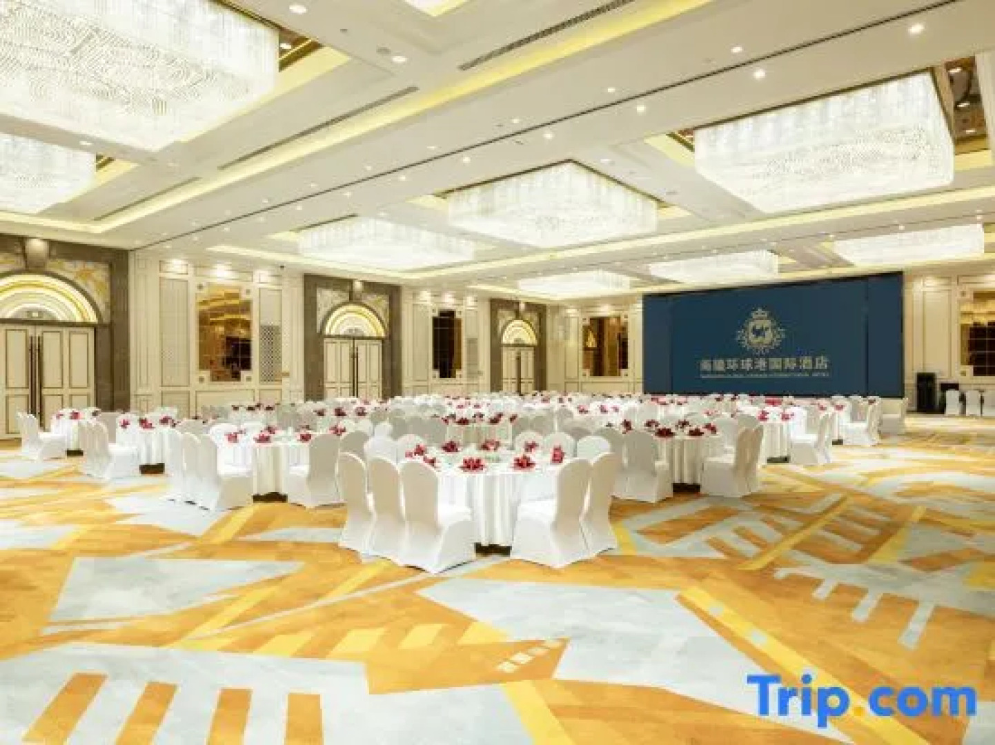 Yue Xing Jinjiang International Hotel