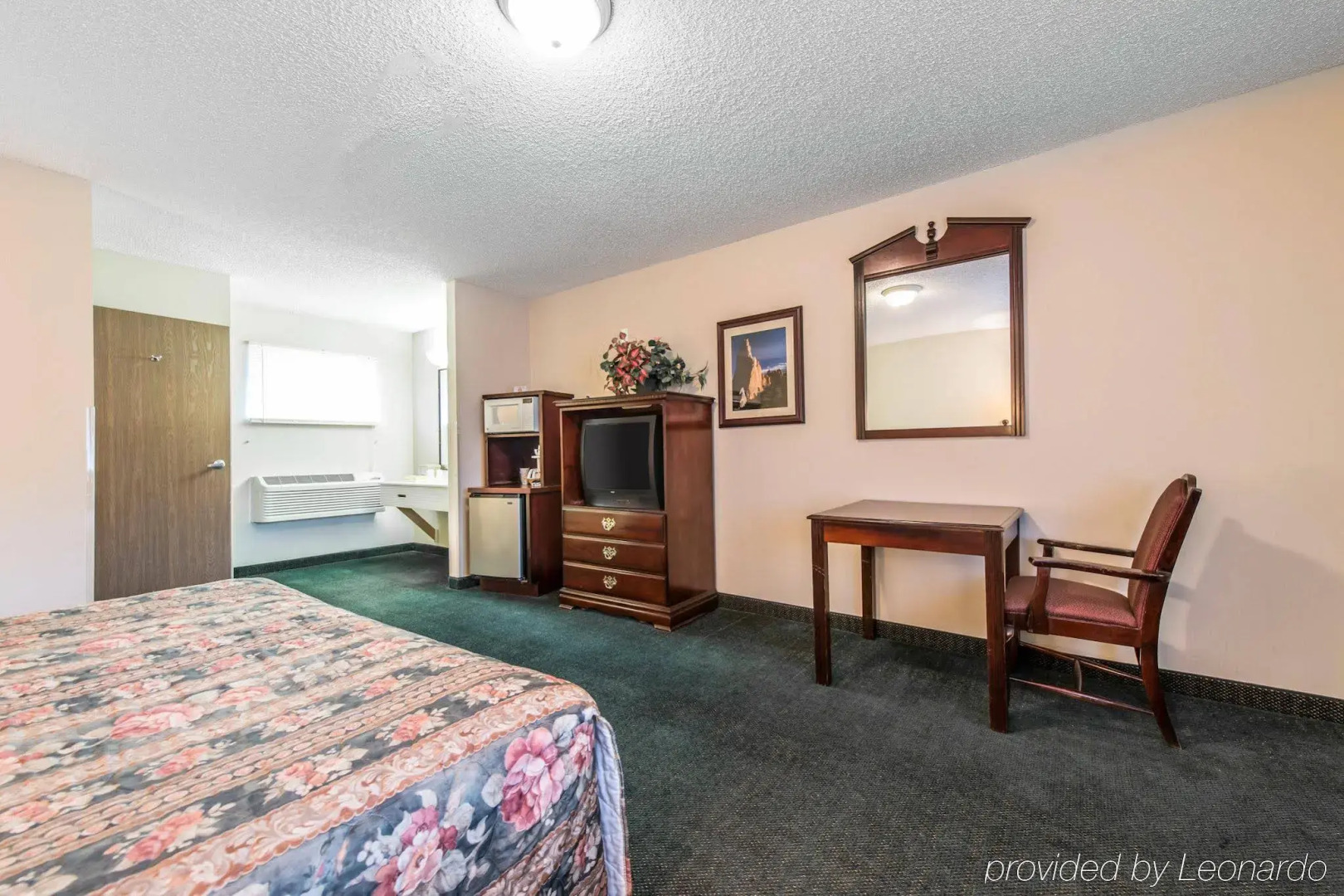 Quality Inn & Suites Manitou Springs at Pikes Peak