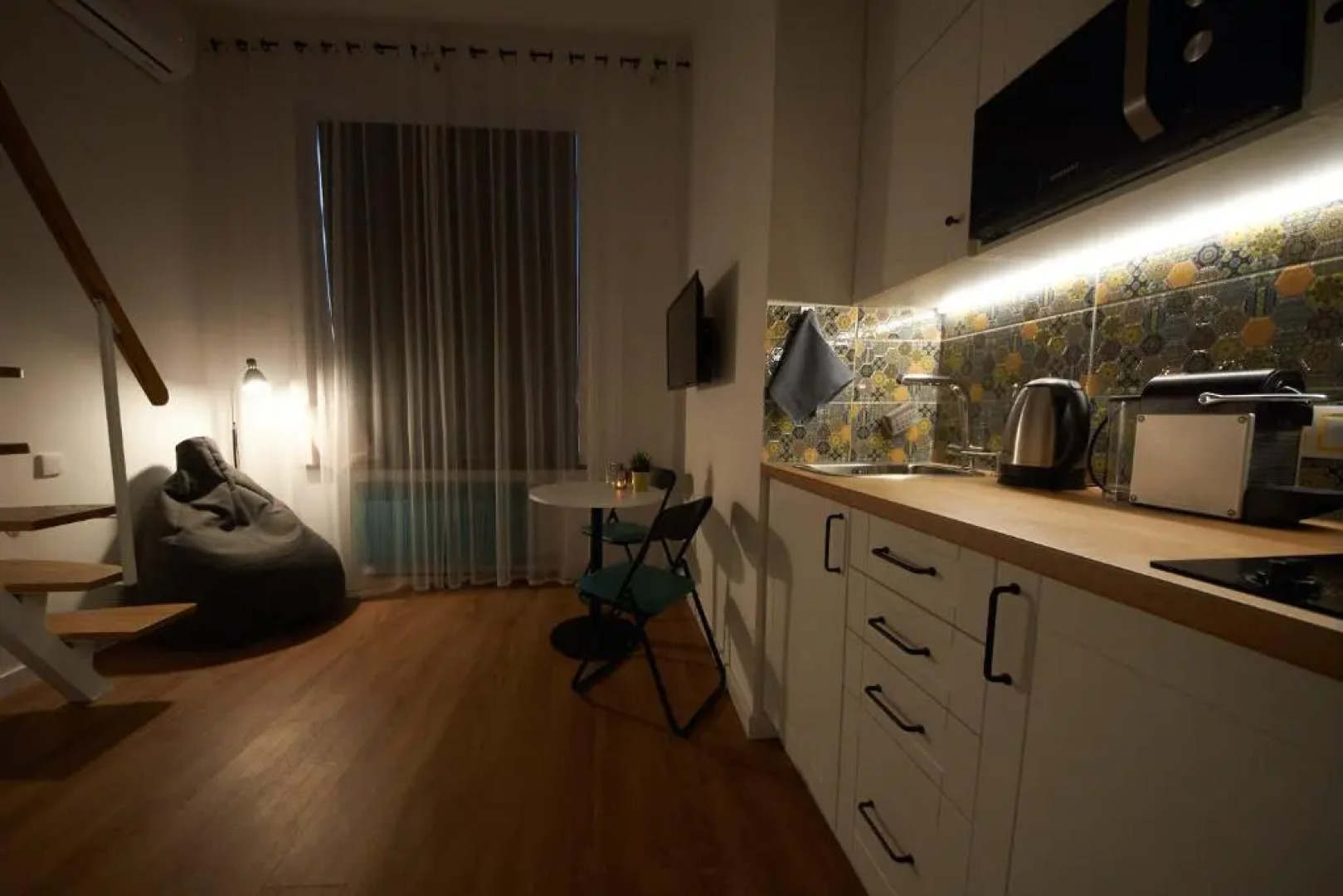 Затишні дворівневі смарт апартаменти