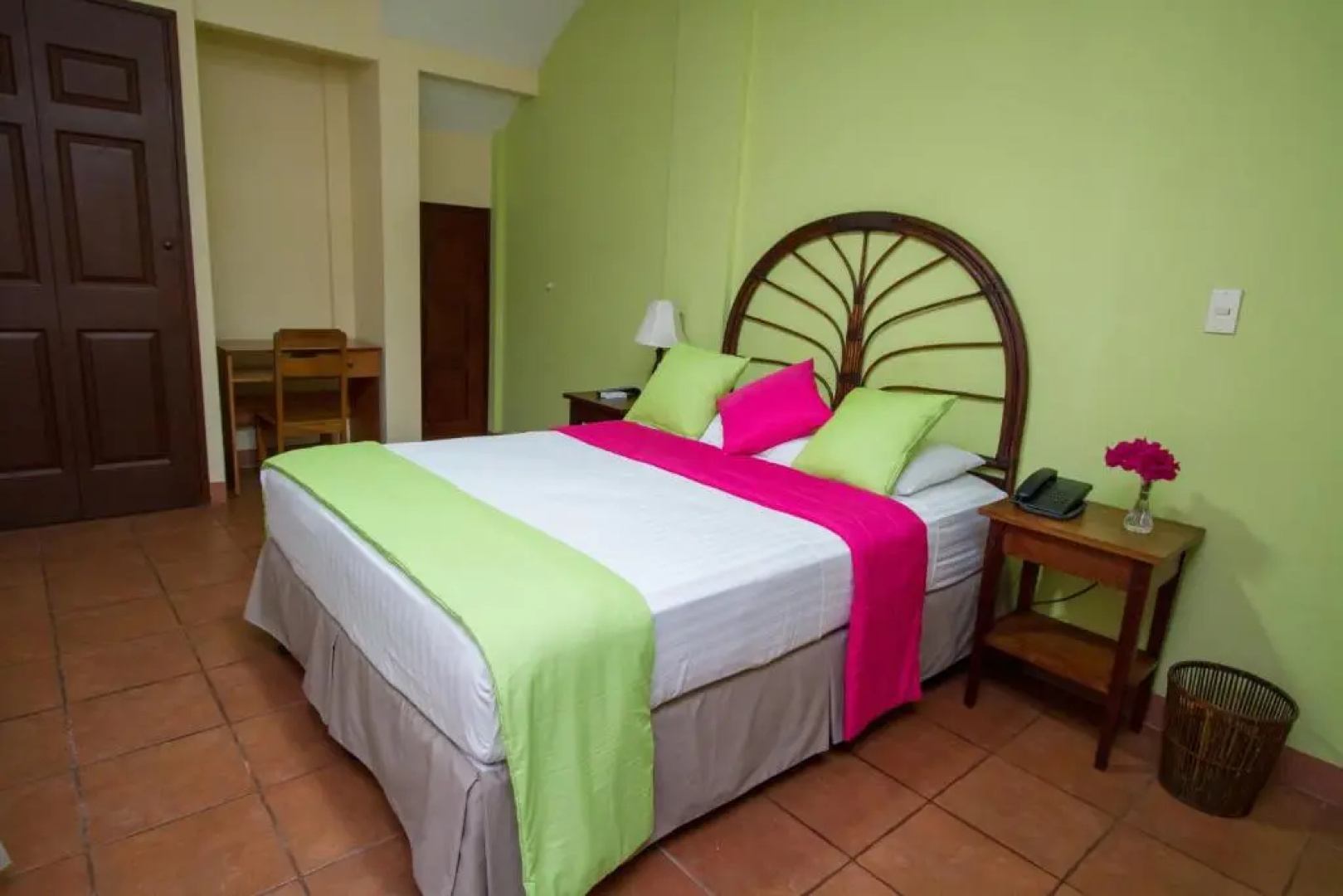 Hotel y Desayuno Colibri