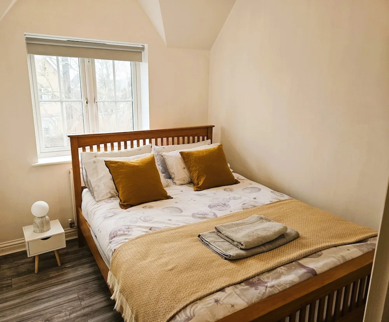 Impeccable 2-bed House in Basildon